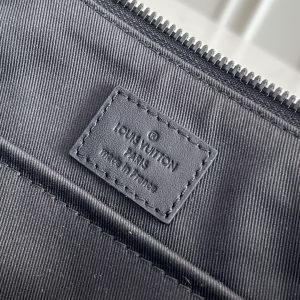Louis Vuitton Keepall City Réplica 1:1 de Lujo con Envío Rápido desde España 1093962637 - front view | Keepall